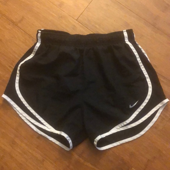 Nike Running Shorts - Picture 1 of 3